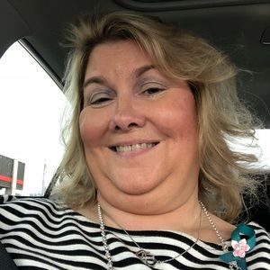 Meet your Posher, Lana